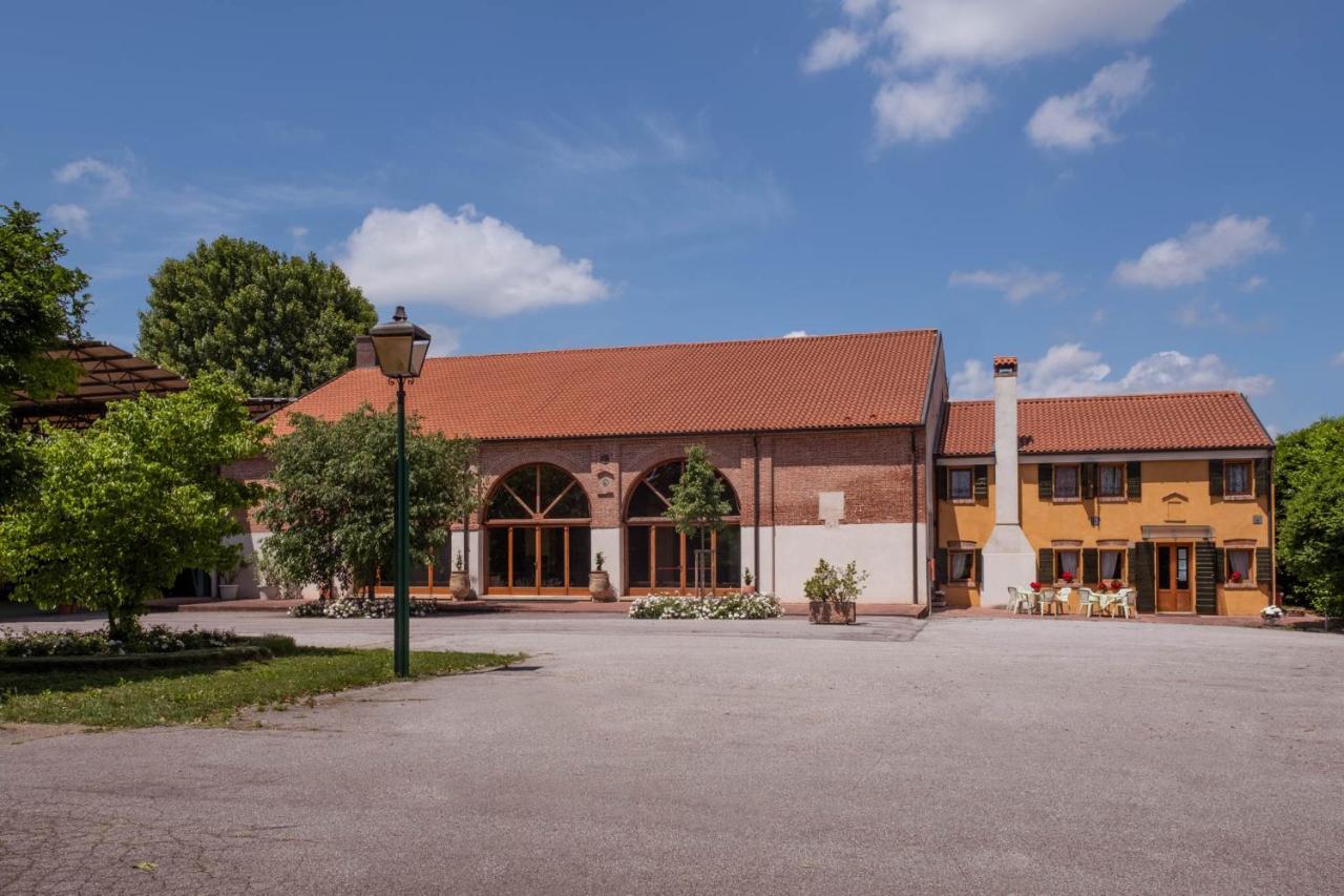 Agriturismo Le 4 Rose Vescovana Εξωτερικό φωτογραφία